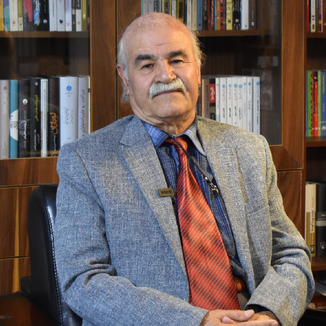 منوچهر صانعی دره‌بیدی
