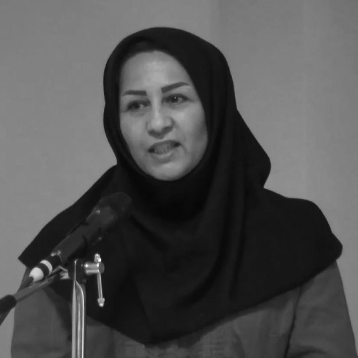 یلدا دلگشایی